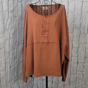 URBAN OUTFITTERS 3 Button‎ Rust Colored Oversized Blouse Size SP